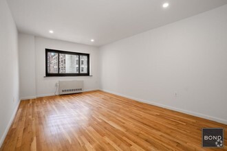 Building Photo - 382 Third Avenue