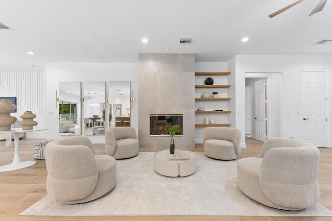Building Photo - 8717 Estate Dr