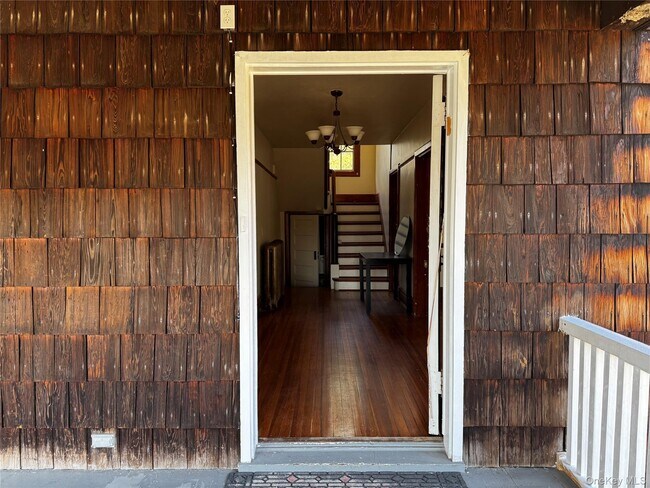 Building Photo - 3 Ice House Rd