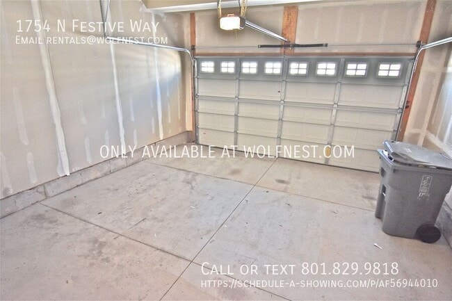 Building Photo - 1754 N Festive Wy