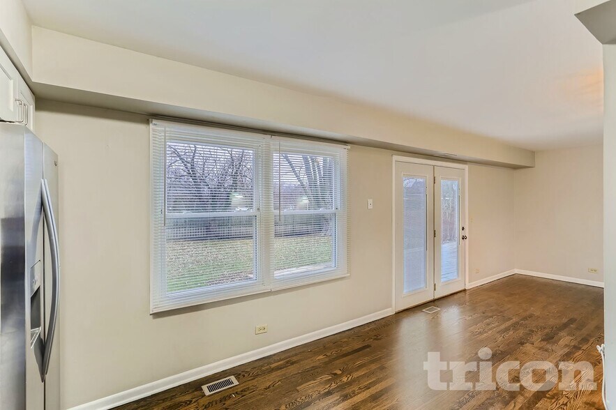 Building Photo - 155 Ramblewood Ln