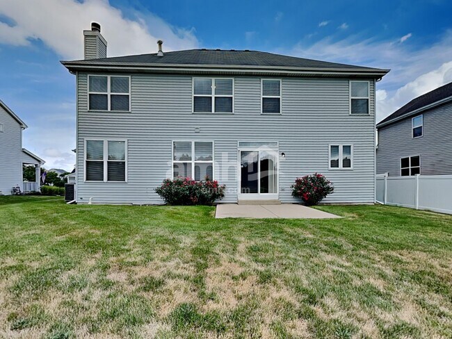 Building Photo - 16438 Fairfield Dr