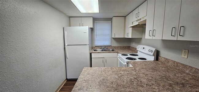 Building Photo - 1229 Kennedy Rd