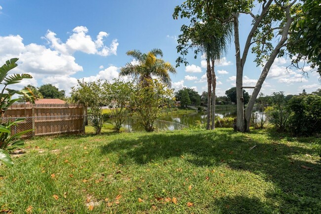 Building Photo - Rare Pool Home in Port Richey!!!