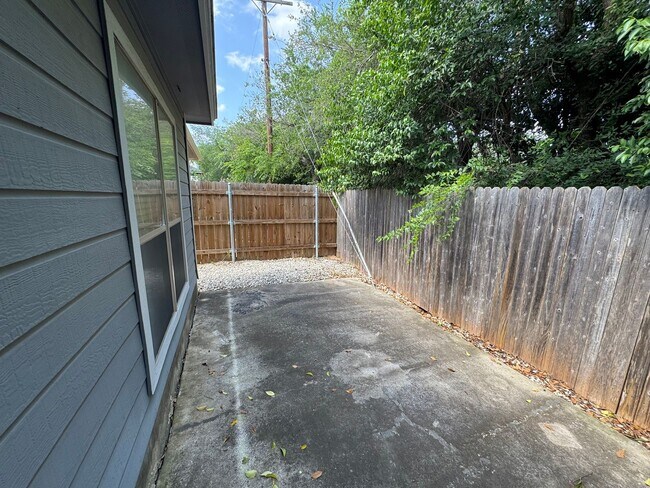 Building Photo - 6030 Pecan Tree