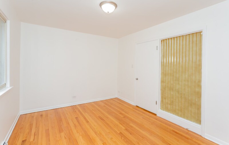 Building Photo - 10454 S Claremont Ave