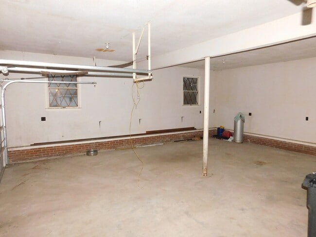 Building Photo - 150 Arrington Rd