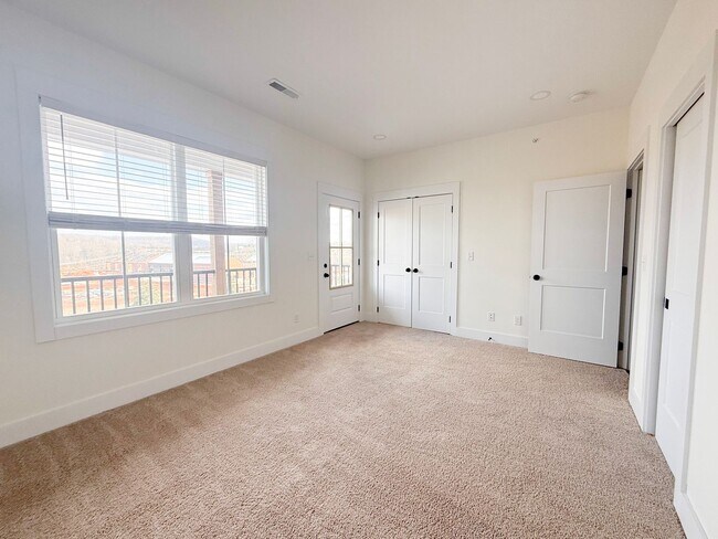 Building Photo - Modern 3-Bedroom Home with Flex Room, Pool, and Pickleball Court at Highbury