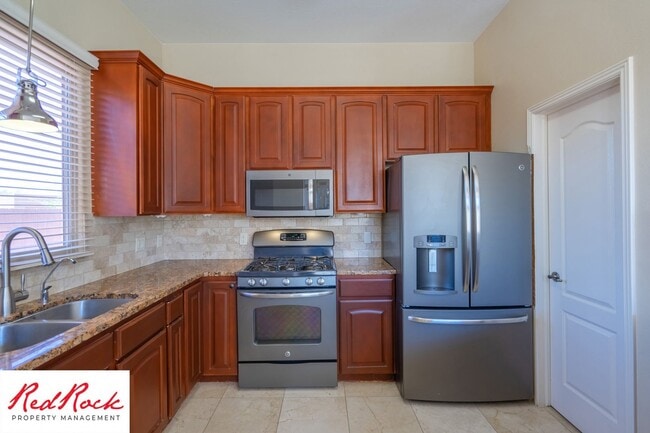 Building Photo - 3 Bedroom Home In Eagle Rock At Snow Canyon With Community Pools