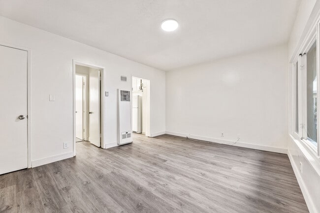 Floorplan - 439 S Catalina St