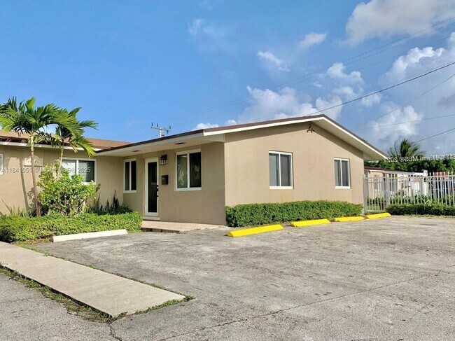 Primary Photo - 10302 NW 35th Ct