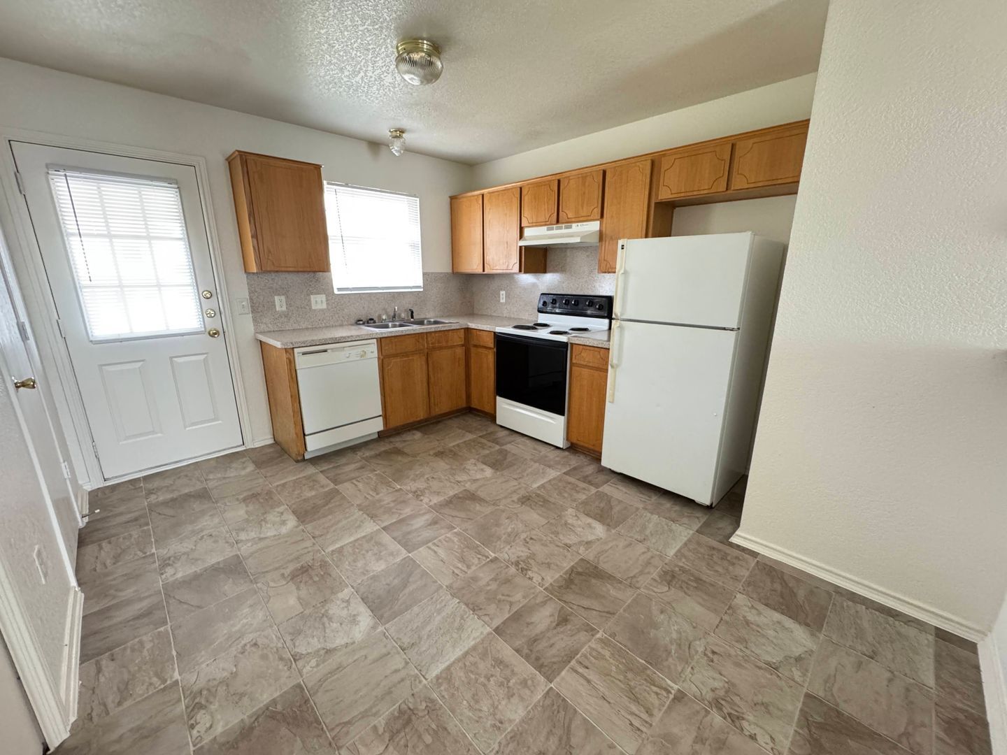 Building Photo - 4503 Jeff Scott Dr