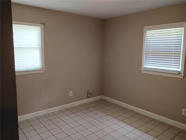 Building Photo - 6462 Stuardi Ct
