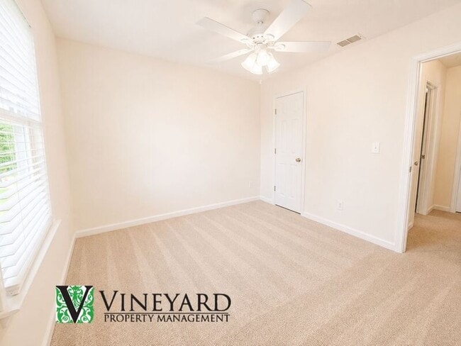 Building Photo - 414 Darter Dr NW