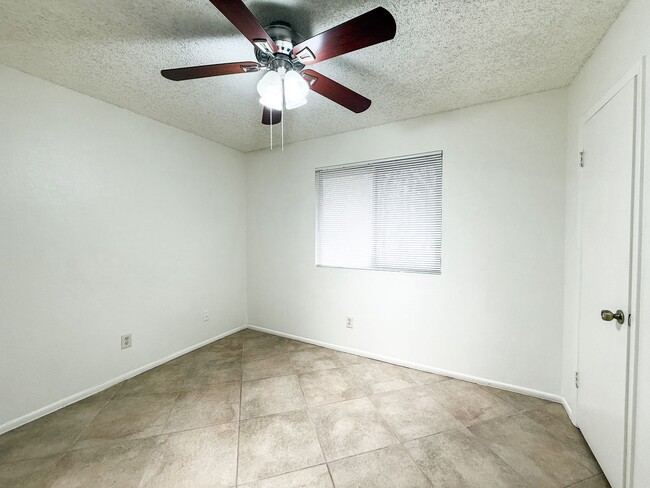 Building Photo - 3-Bedroom Gilbert Home with Tile Floors & ...