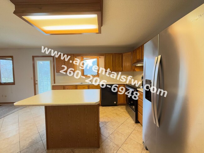 Building Photo - 3 Bedroom House -  $300 off the first mont...