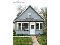 Building Photo - 426 Fillmore St NE