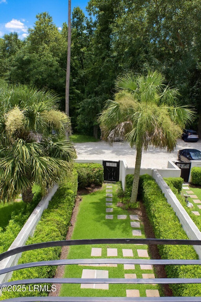 Building Photo - 23 Market