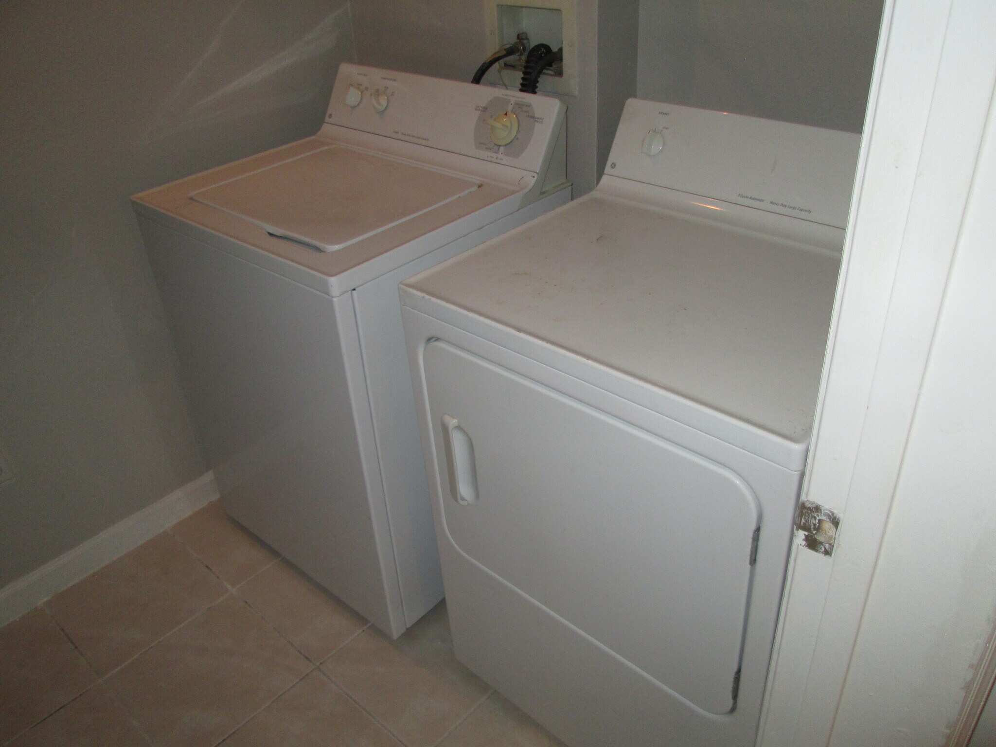 Laundry Room - 802 Crest Pines Dr