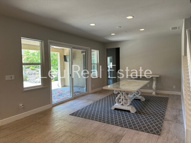 Building Photo - 5256 Florentino Lp