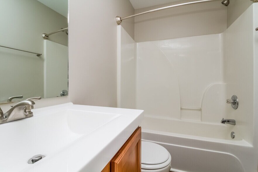 Building Photo - 2641 Westhaven Dr