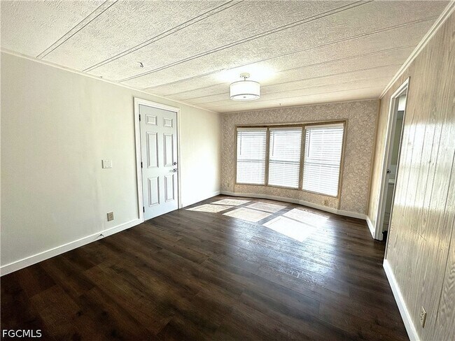 Building Photo - 16004 Tangelo Way