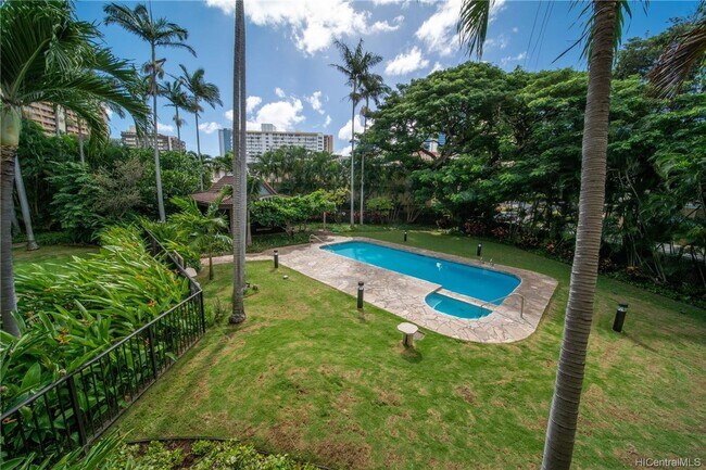Building Photo - Convenient 1 Bedroom Close to Everything