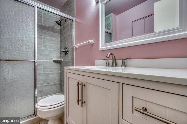 Building Photo - 7304 Park Village Ct