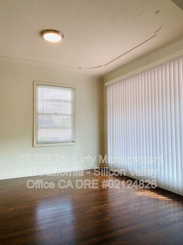 Building Photo - 444 Tyrella Ave