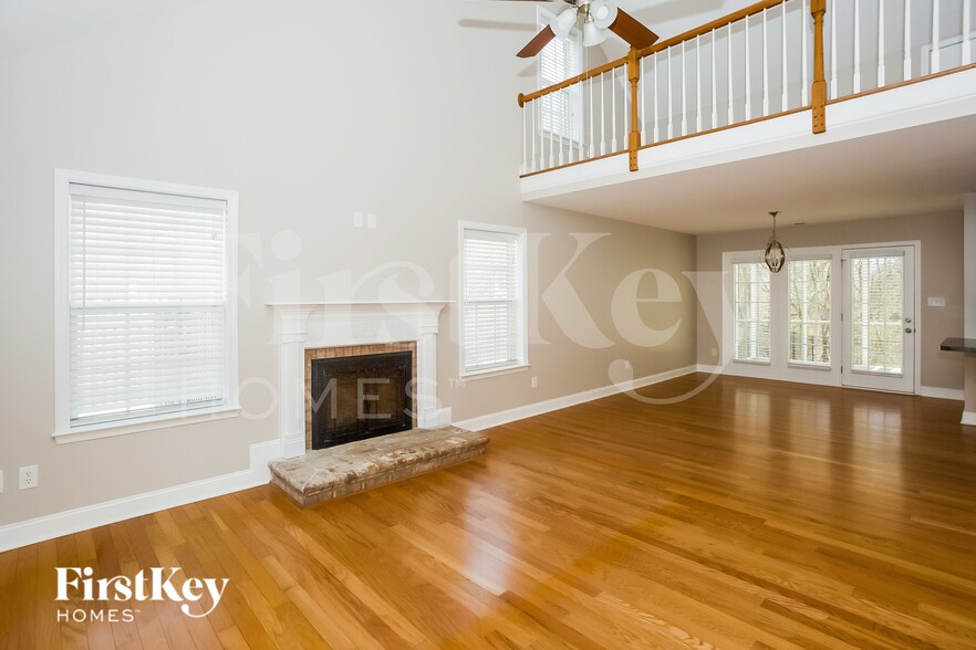 Building Photo - 3277 Westridge Ln SW