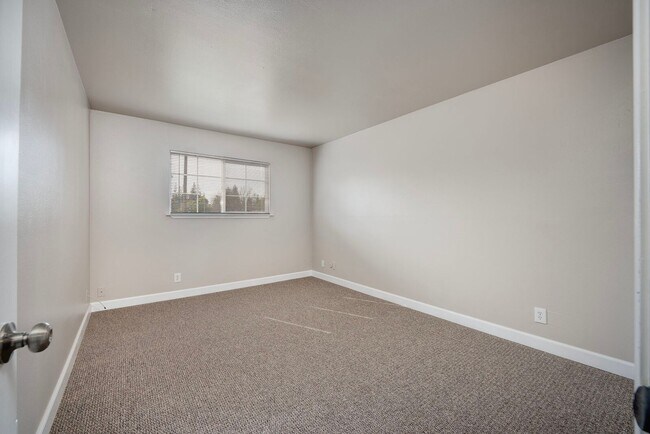 Building Photo - 5336 Karbet Way