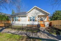 Building Photo - Newly Remodeled 3 bedroom 2 bath home