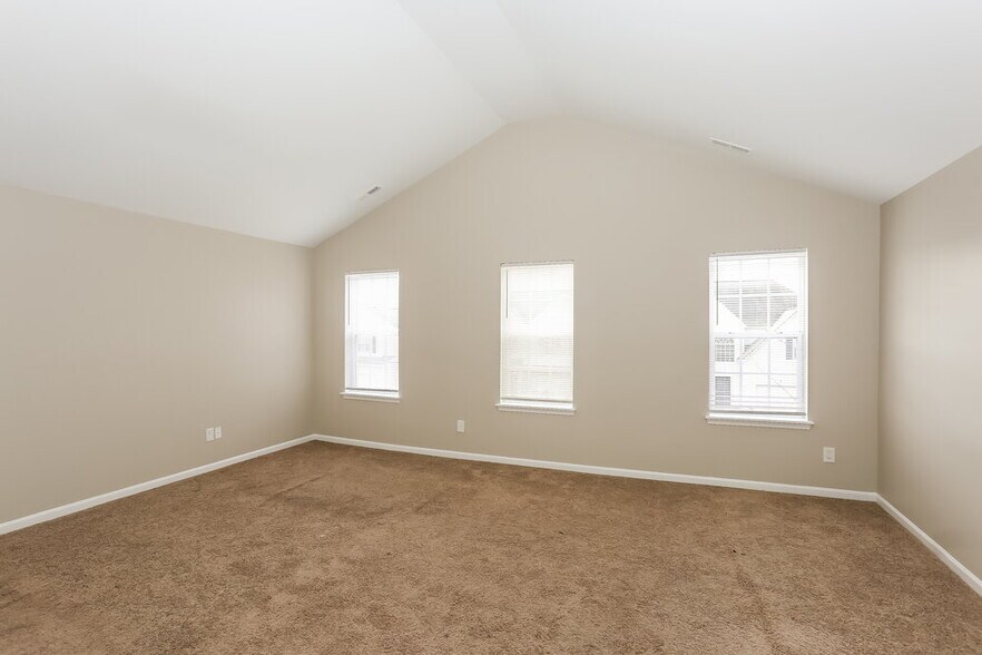 Building Photo - 4426 Oakburn Drive