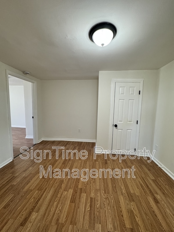 Building Photo - 40 N Conococheague St