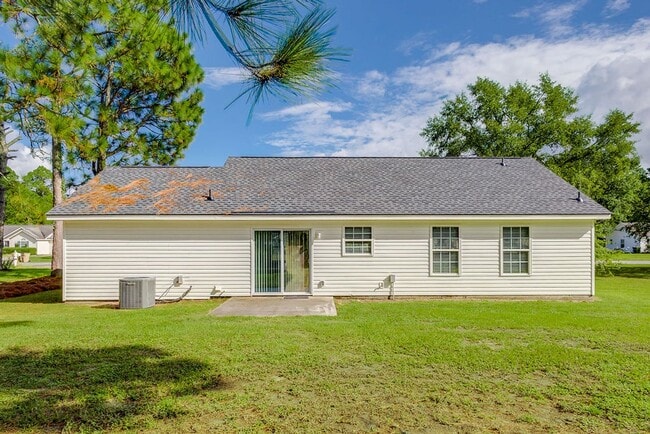 Building Photo - Well-Maintained 3BR, 2BA Home with 1-Car Garage