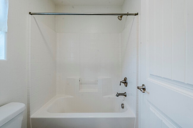 Building Photo - 2744 E Donato Dr