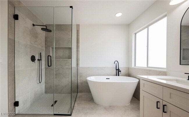 Building Photo - 5924 Taj Mahal Dr