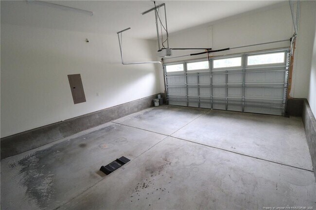 Building Photo - 152 Etteinne Garden Ln