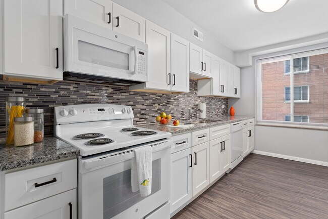 kitchen - 19425 Van Aken Blvd