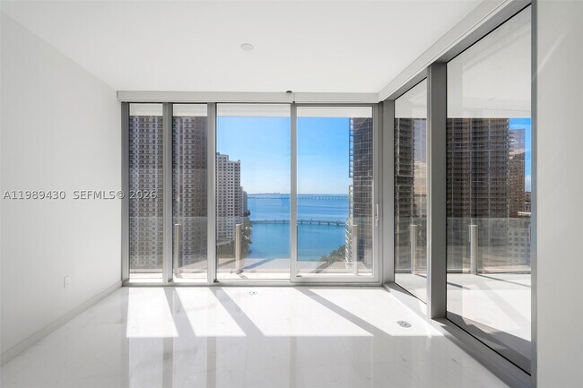 Building Photo - 300 Biscayne Blvd