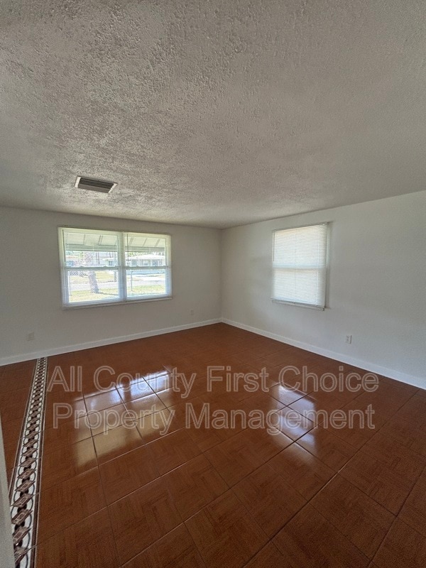 Building Photo - 7406 S Morton St