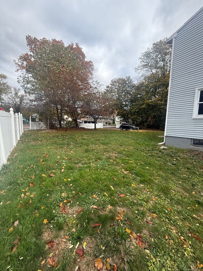 Building Photo - 770 Broadbridge Rd