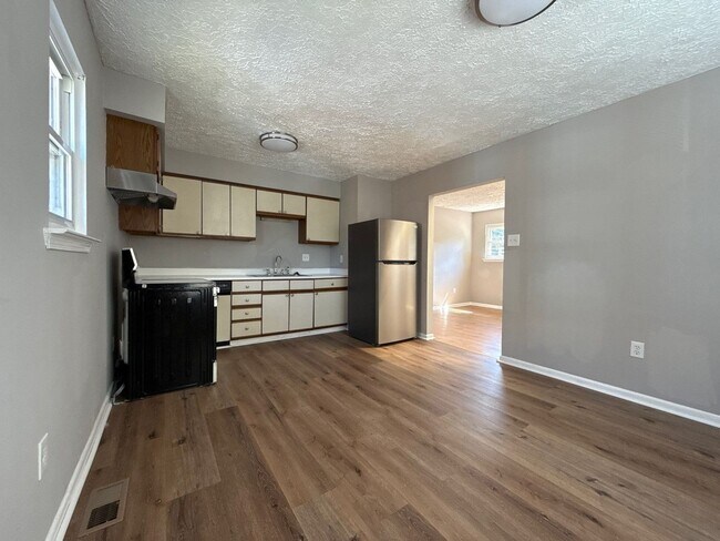 Building Photo - Beautiful Three-Bedroom Home In Baltimore