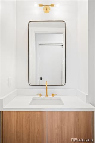 Building Photo - 3520 Chestnut Pl