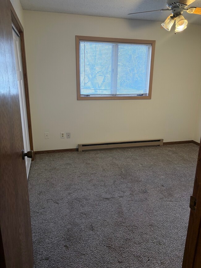 Building Photo - 1020 Benedict Dr