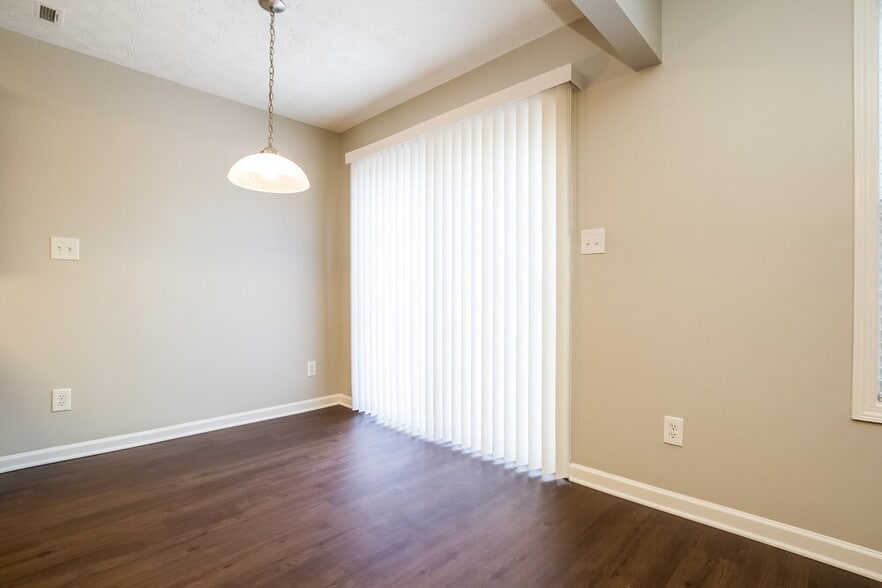 Building Photo - 541 Double Creek Dr