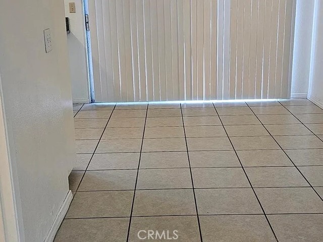 Building Photo - 7969 Pinehurst Dr