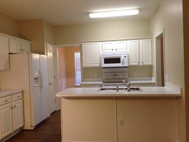 Building Photo - 8510 Heron Glen Drive