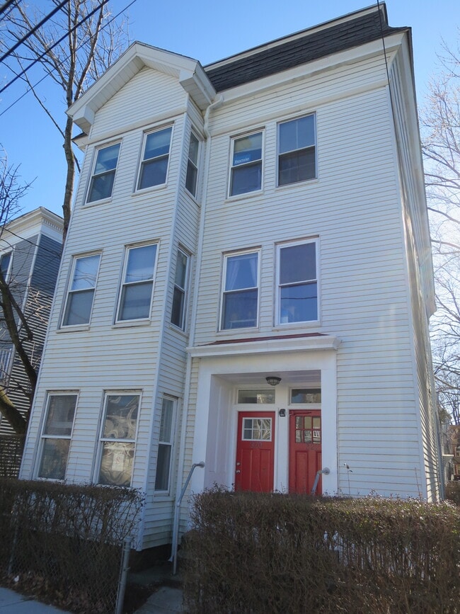 Primary Photo - 320 Beacon St