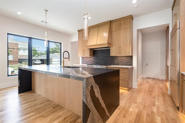 Building Photo - 4203 Normandy Ave
